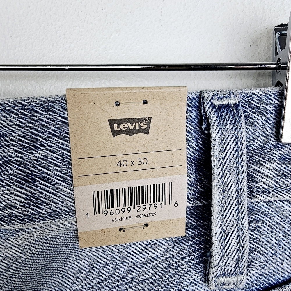 Levi's SilverTab Loose Lightwash Jeans NWT 40x30 - Picture 14 of 16